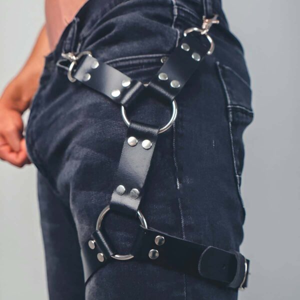 Bacağı Saran Seksi Deri Harness - APFTM51