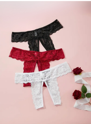 Tegan Büyük Beden Fantezi Kadın 3'lü Özel Bölgeleri Açık Dantelli Tanga seti TG270045-B